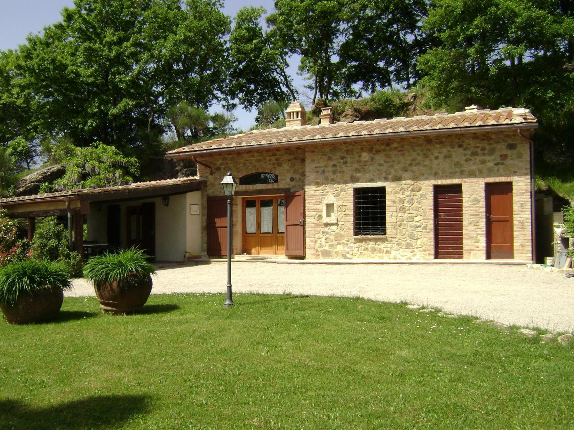 Gasthaus Sassi Bianchi Sensano Exterior foto