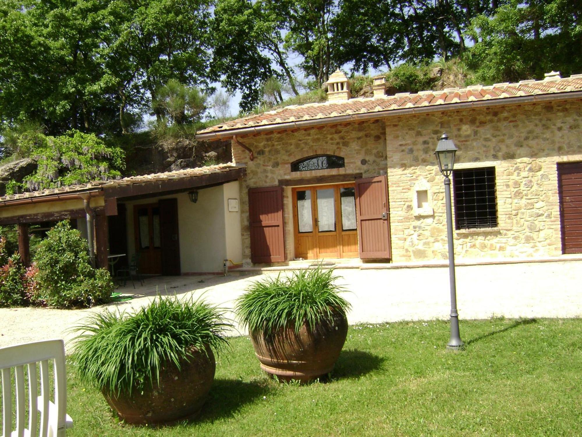 Gasthaus Sassi Bianchi Sensano Exterior foto